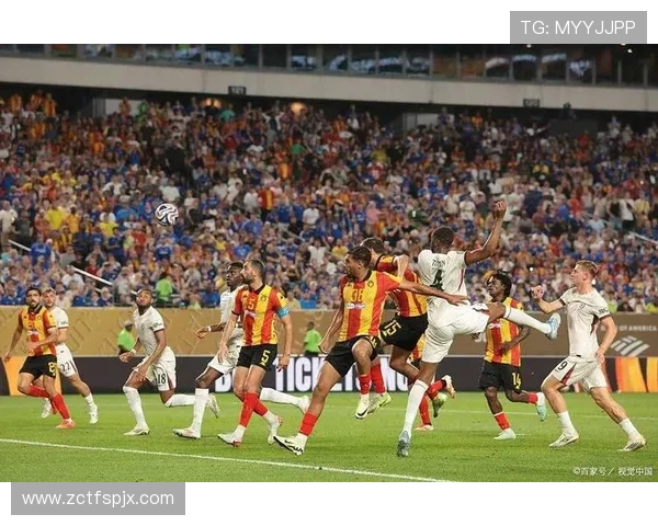 弗拉门戈迎战劲敌展现精彩对决 球迷期待激情四溢的足球盛宴 弗拉门戈迎战劲敌展现精彩对决 球迷期待激情四溢的足球盛宴