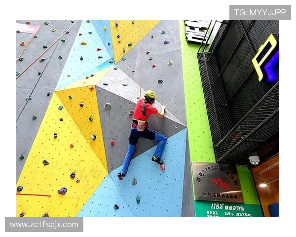 深圳攀岩队耐力训练的深度解析与提升策略探讨 深圳攀岩队耐力训练的深度解析与提升策略探讨